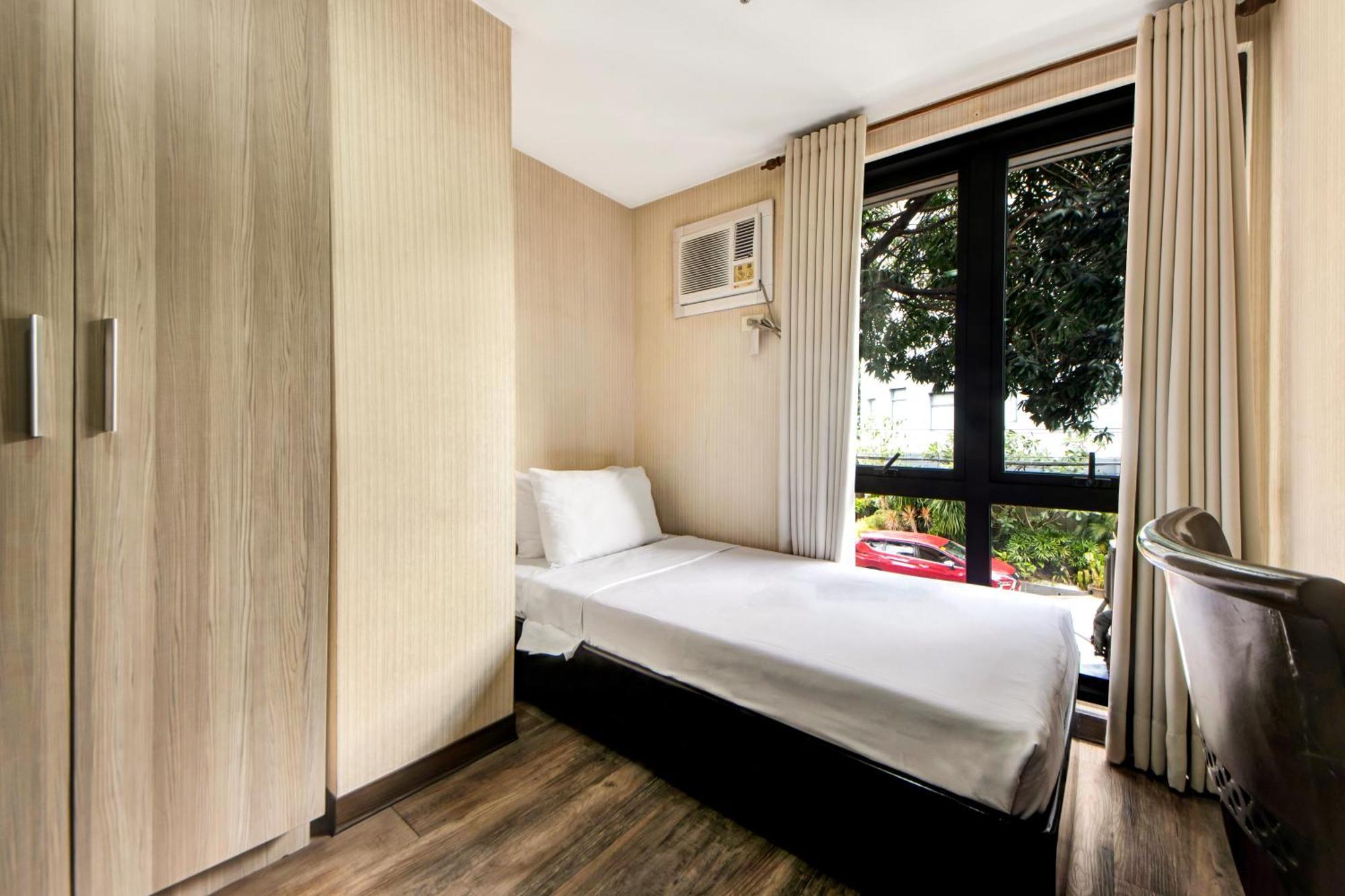 Ceo Flats Hotel Makati City Exterior photo